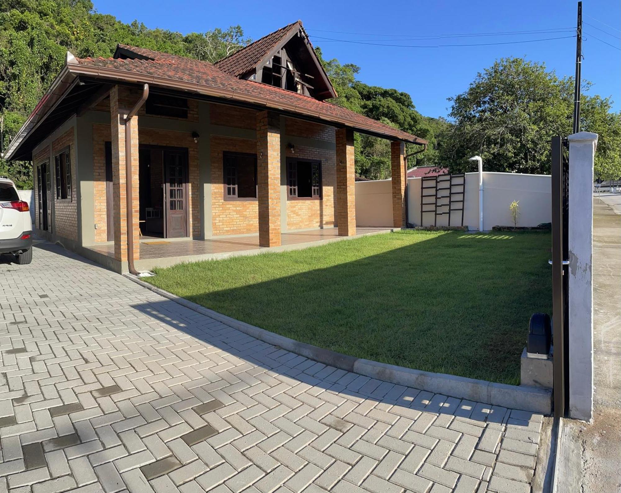 Casa Tijolinho A Vista - 150 Mt Praia Governador Celso Ramos Exterior photo